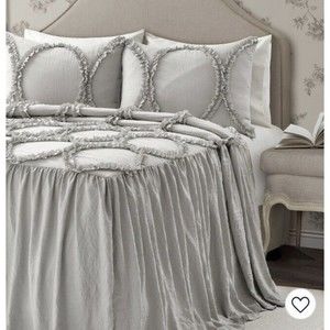 RIVIERA Queen Gray Bedspread 60x80in+30in & 2 Shams 20x26in. NWT. MRSP$230